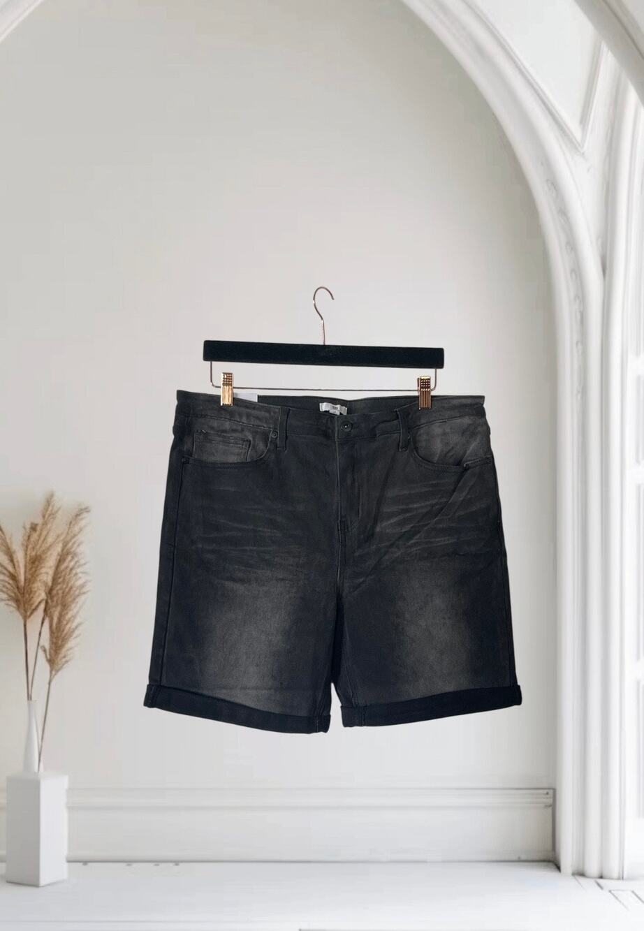 NWT Men’s BP Black Shorts Size 37